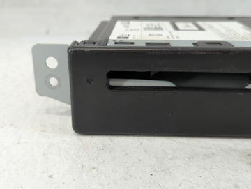 2015-2019 Chevrolet Silverado 1500 Radio AM FM Cd Player Receiver Replacement P/N:84016435 Fits Fits 2015 2016 2017 2018 2019 2020 OEM Used Auto Parts