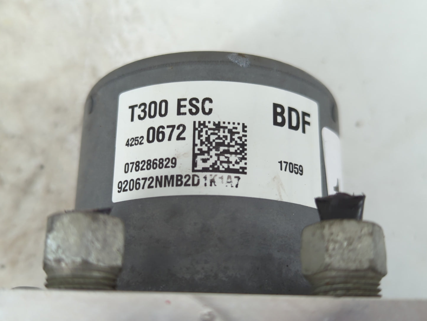 2017-2019 Chevrolet Sonic ABS Pump Control Module Replacement P/N:42520672 Fits Fits 2017 2018 2019 OEM Used Auto Parts - Oe