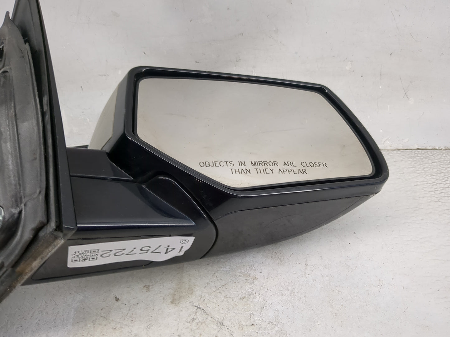 2017 Chevrolet Suburban Passenger Side View Mirror - Right Door Mirror OEM Used - Oemusedautoparts1.com