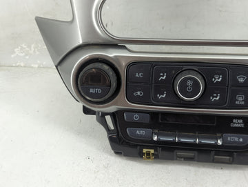 2017 Chevrolet Suburban 1500 Climate Control Module Temperature AC/Heater Replacement P/N:84164477 7370200000000X Fits OEM Used Auto Parts