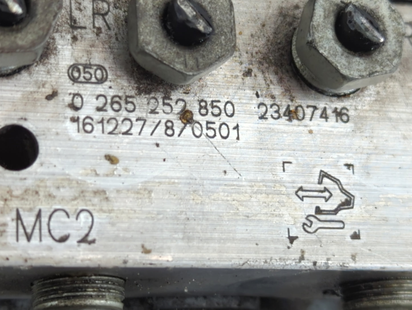 2017 Chevrolet Traverse ABS Pump Control Module Replacement P/N:0 265 252 850 Fits Fits 2012 2013 2014 2015 2016 OEM Used Au