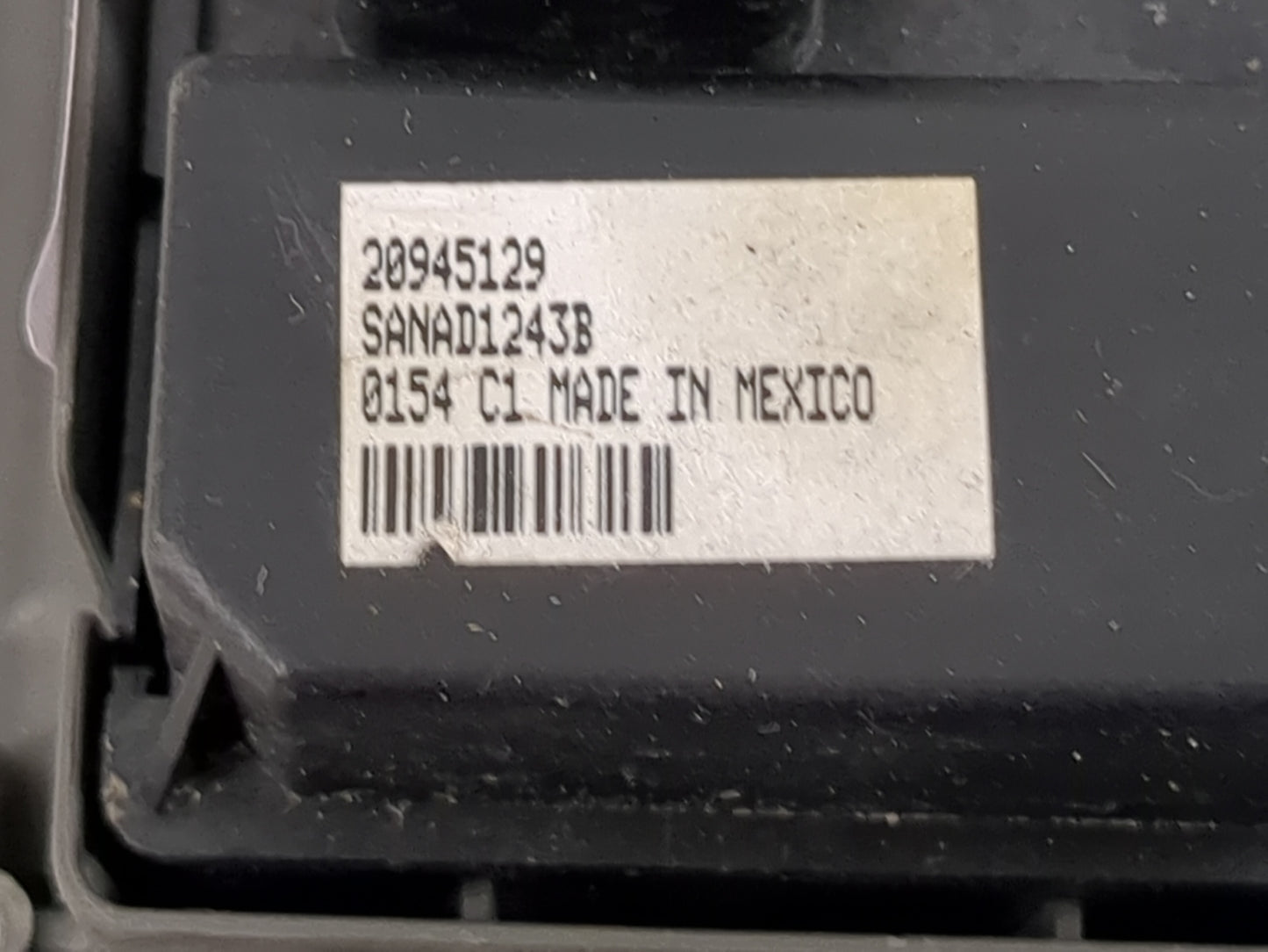 2009-2017 Chevrolet Traverse Master Power Window Switch Replacement Driver Side Left P/N:20945129 SANAD1243B Fits OEM Used A