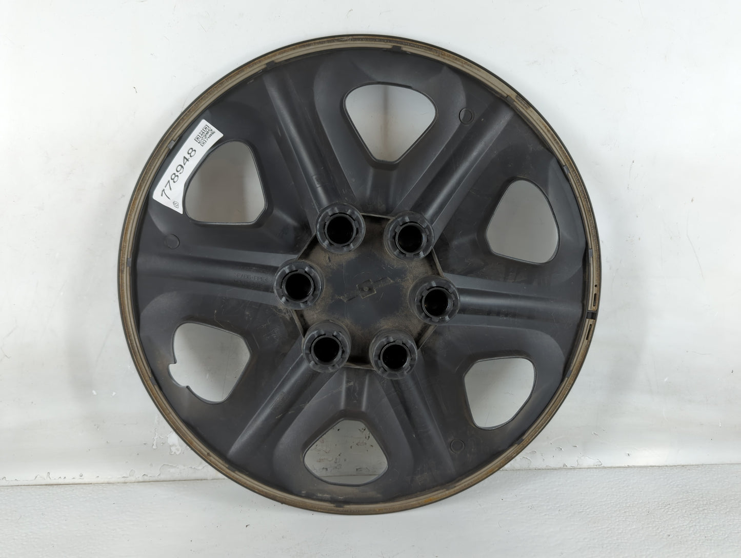 2017-2017 Chevrolet Traverse Driver Front Wheel Hub Oem - Oemusedautoparts1.com