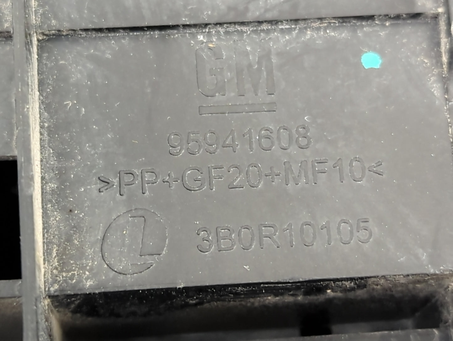 2017 Chevrolet Trax Fusebox Fuse Box Panel Relay Module P/N:95941608 13500114, 13500120, 120007826, 120007827, 3B0R10105 Fit
