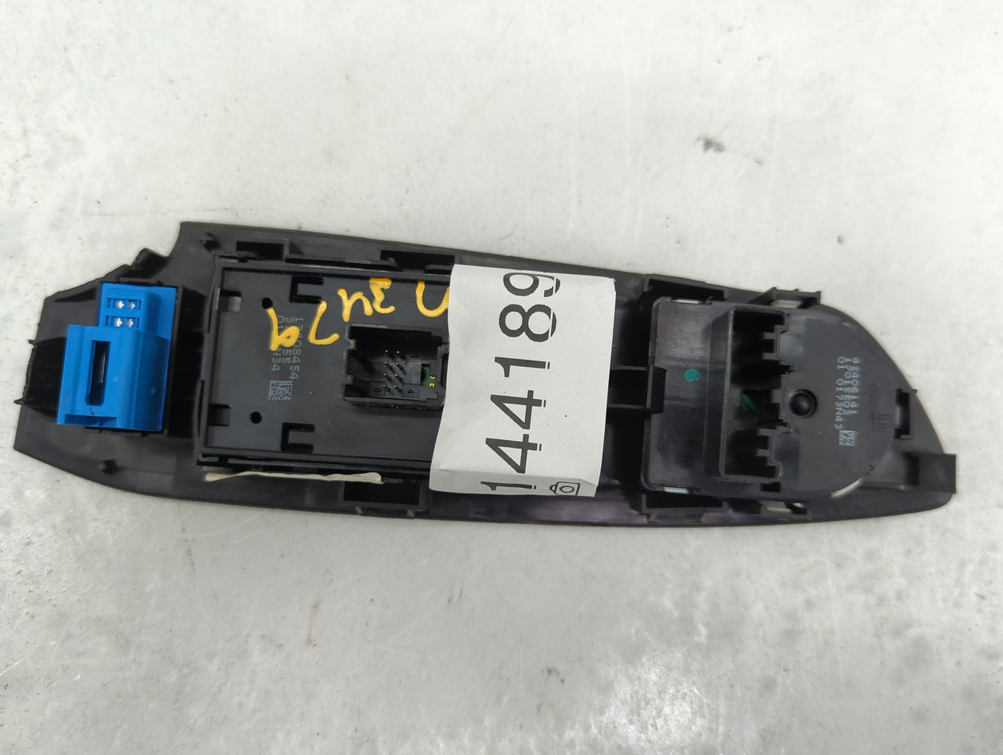 2017-2021 Chevrolet Trax Master Power Window Switch Replacement Driver Side Left P/N:22906454 42406141 Fits OEM Used Auto Pa