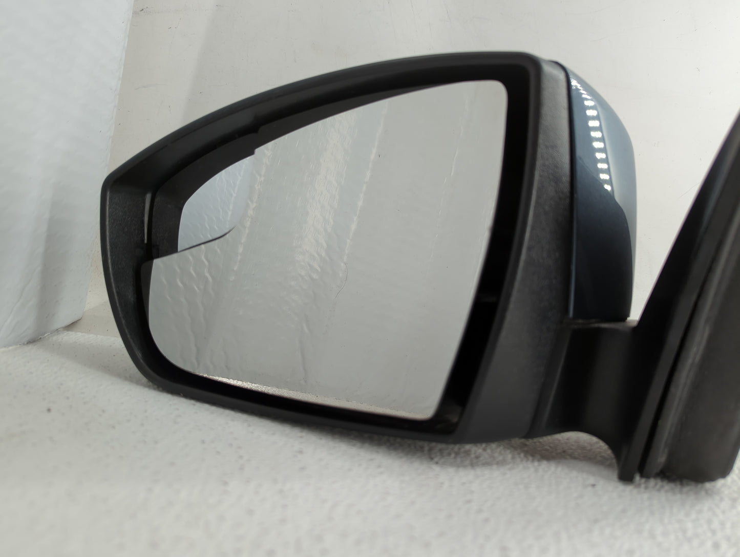 2017-2020 Chevrolet Trax Driver Side View Mirror - Left Door Mirror OEM Used - Oemusedautoparts1.com