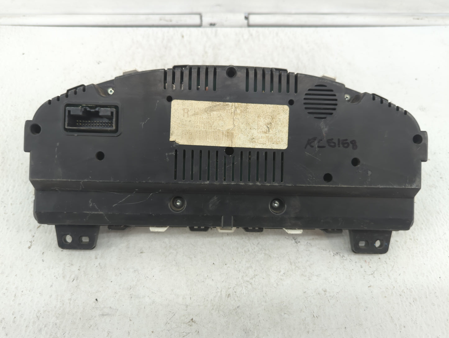 2017-2018 Chevrolet Volt Instrument Cluster Speedometer Gauges P/N:DT1T-10849-RB Fits Fits 2017 2018 OEM Used Auto Parts - O