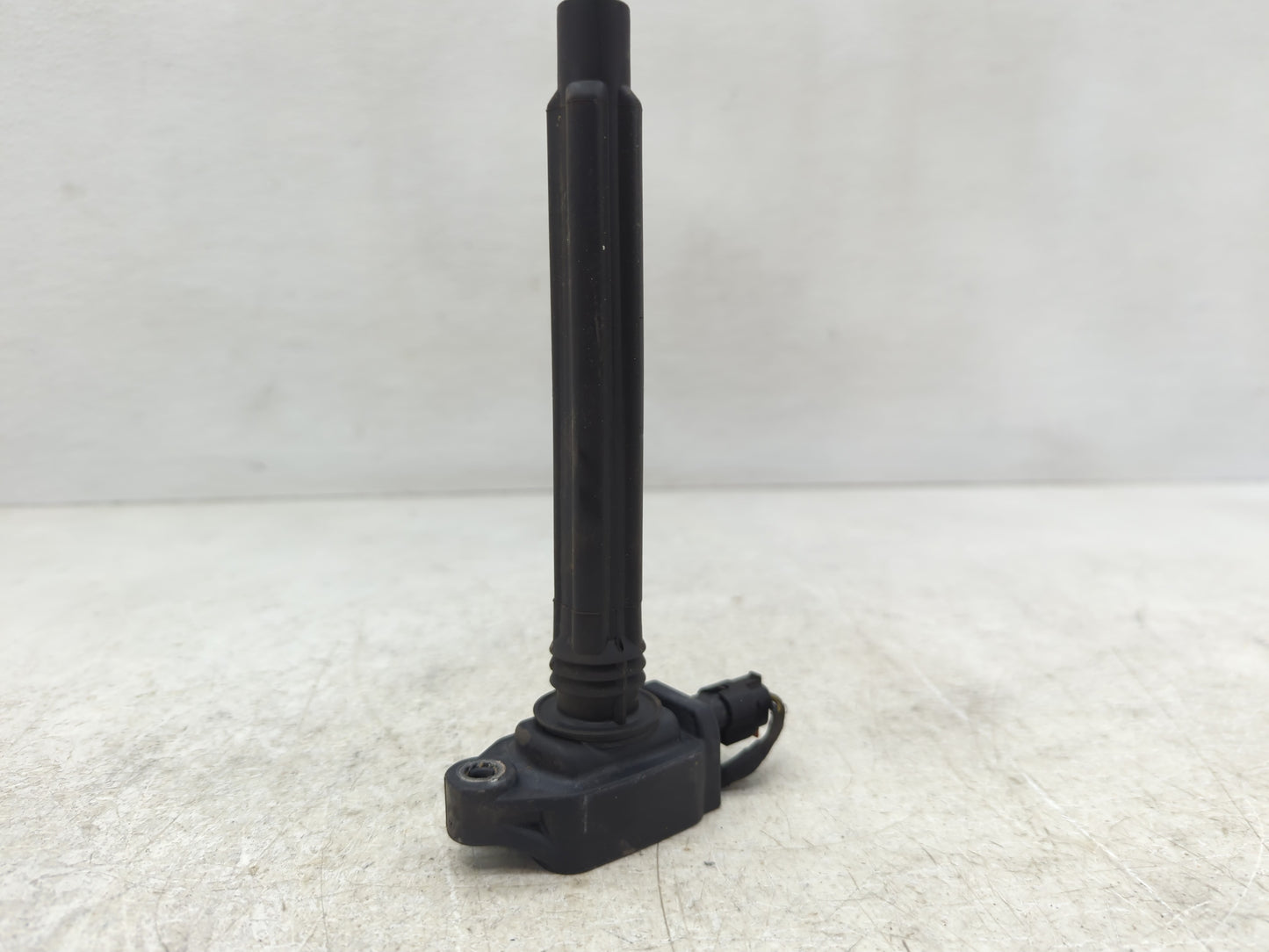 2015-2017 Chrysler 200 Ignition Coil Igniter Pack - Oemusedautoparts1.com