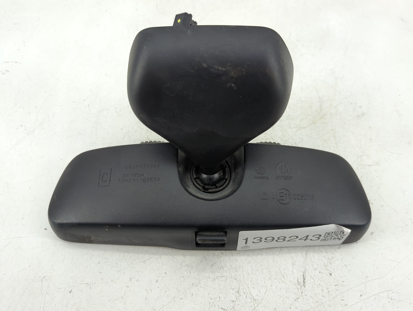 2011-2017 Chrysler 200 Interior Rear View Mirror Replacement OEM P/N:A043070 Fits OEM Used Auto Parts - Oemusedautoparts1.co