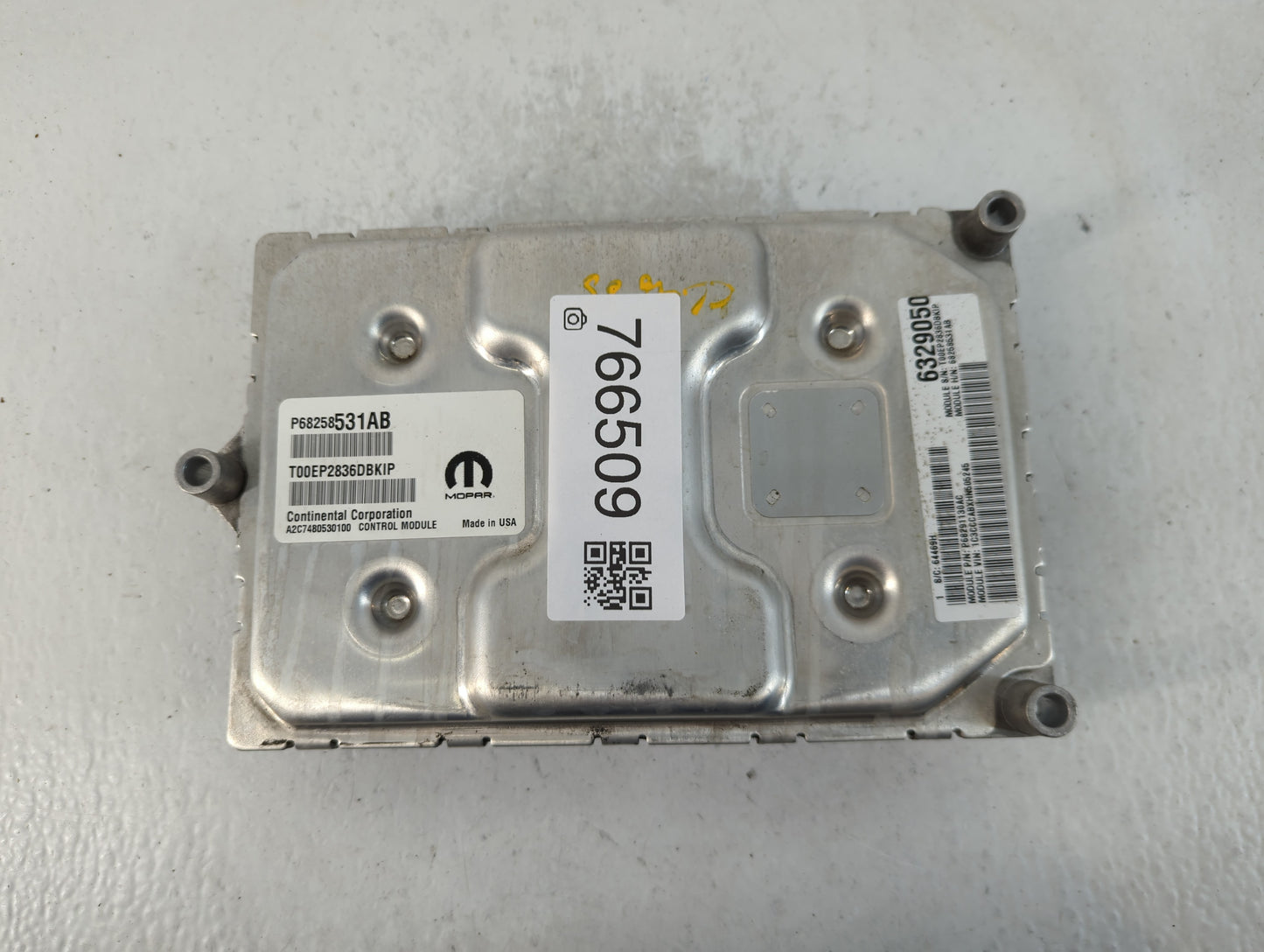 2016-2017 Chrysler 200 PCM Engine Control Computer ECU ECM PCU OEM P/N:P68291130AC P68258531AB Fits Fits 2016 2017 OEM Used