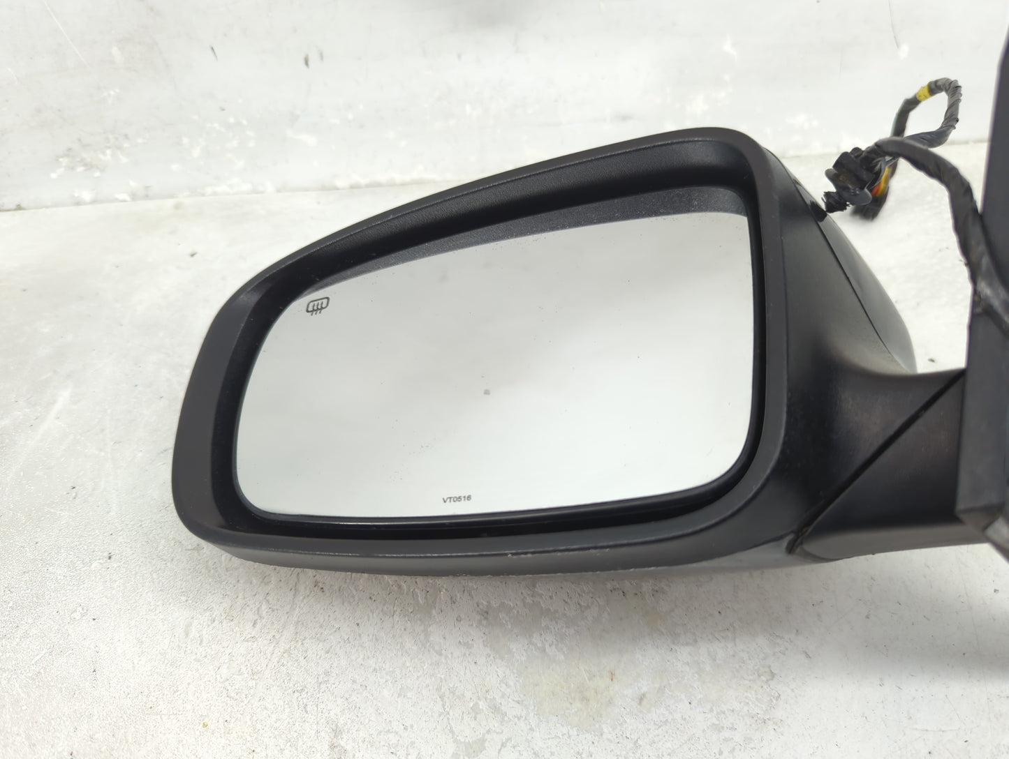 2015-2022 Chrysler 300 Driver Side View Mirror - Left Door Mirror OEM Used - Oemusedautoparts1.com