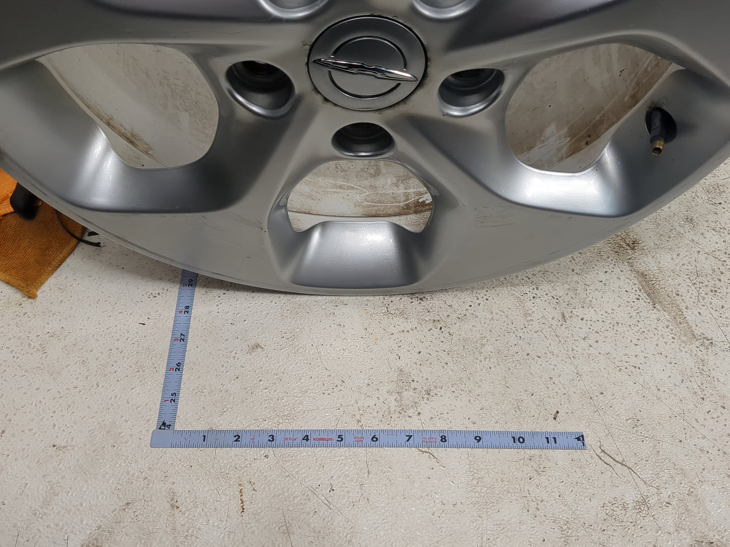 2017-2022 Chrysler Pacifica Oem Wheel Rim - Oemusedautoparts1.com