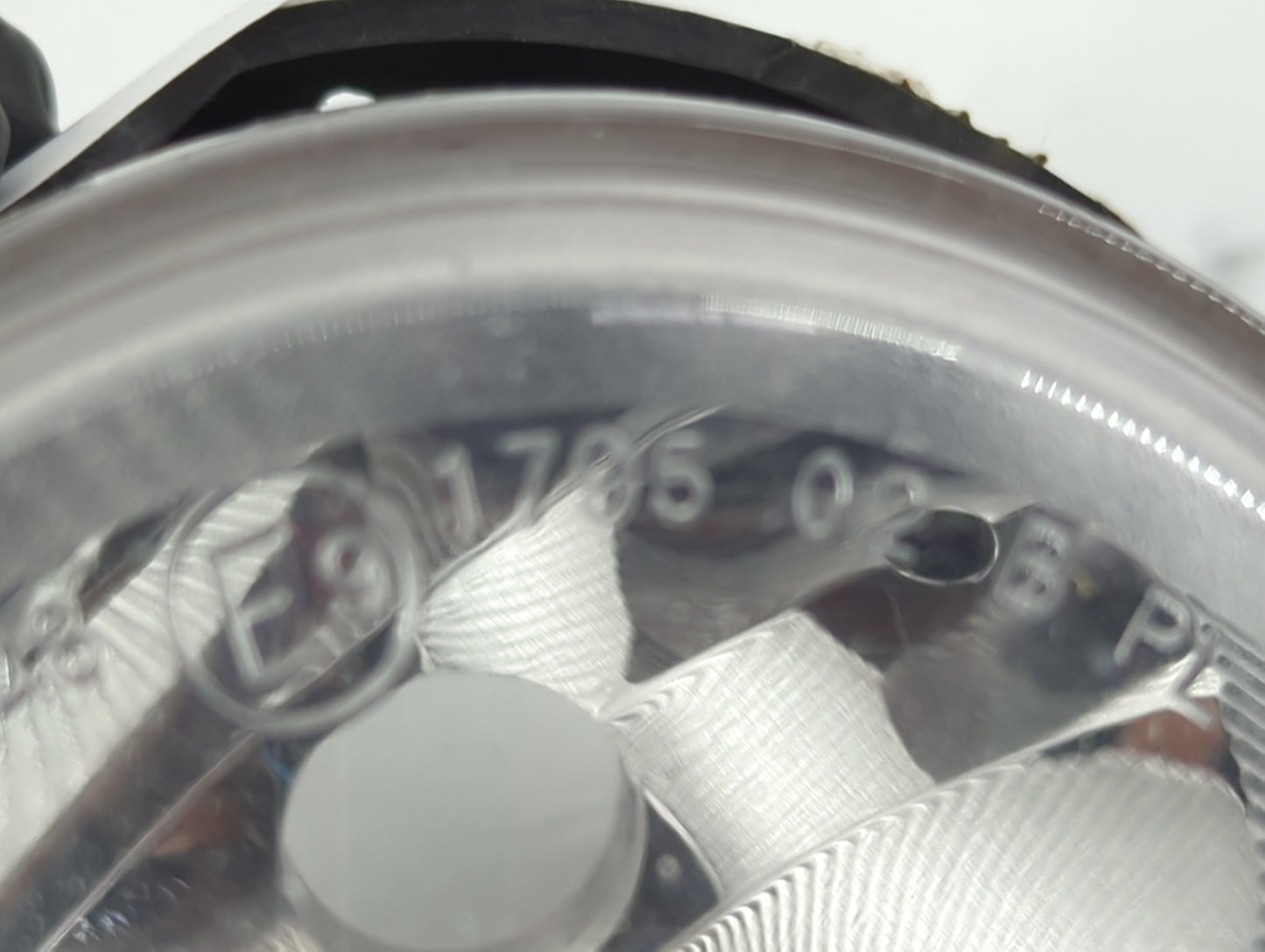 Dodge Caravan Passenger Right Oem Front Light Lamp - Oemusedautoparts1.com