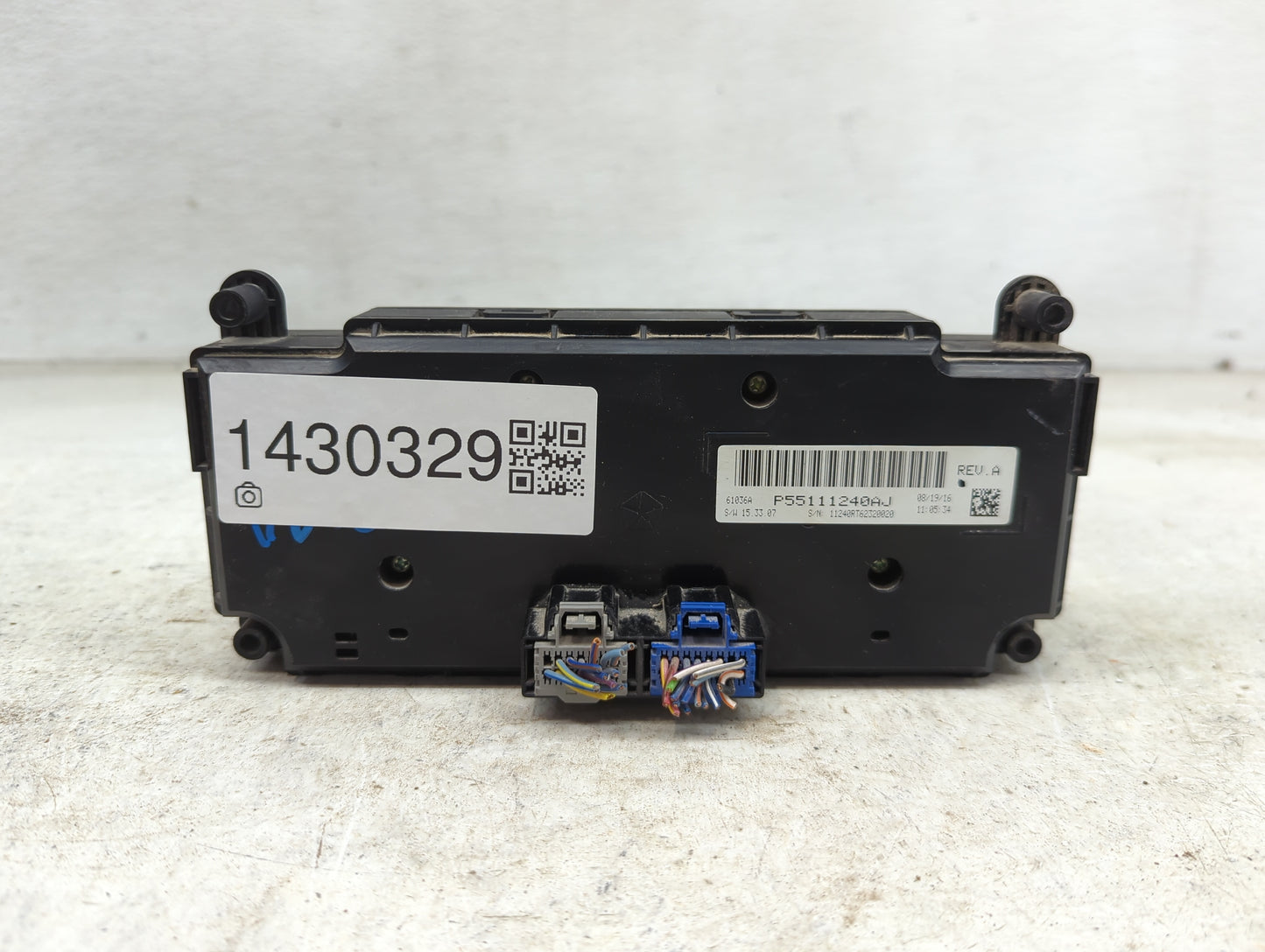 2017 Dodge Caravan Climate Control Module Temperature AC/Heater Replacement P/N:P55111240AJ Fits OEM Used Auto Parts - Oemus