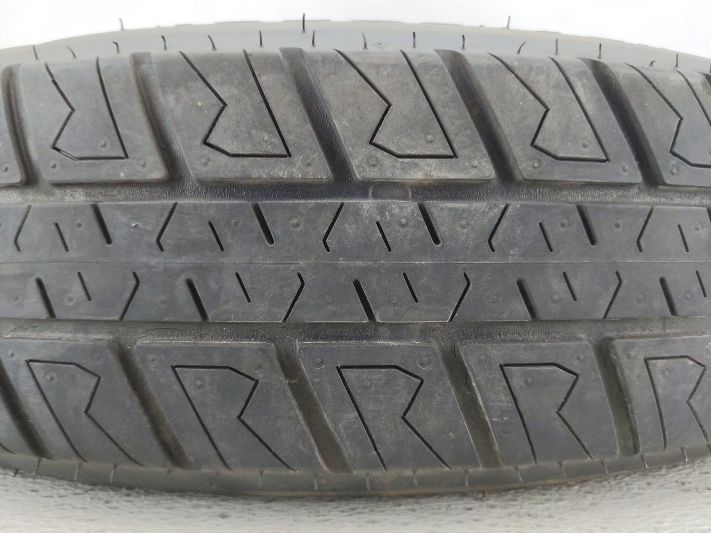 Dodge Caravan Spare Donut Tire Wheel Rim Oem 1461509 - Oemusedautoparts1.com