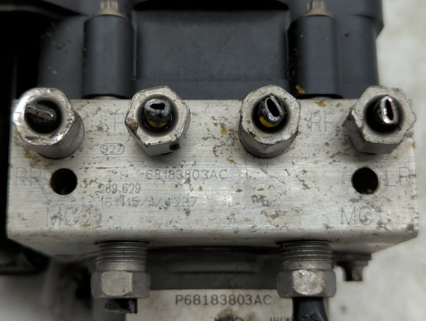 2017 Dodge Caravan ABS Pump Control Module Replacement P/N:68183803AC P68183803AC, 68443867AA Fits Fits 2015 2016 2018 OEM U