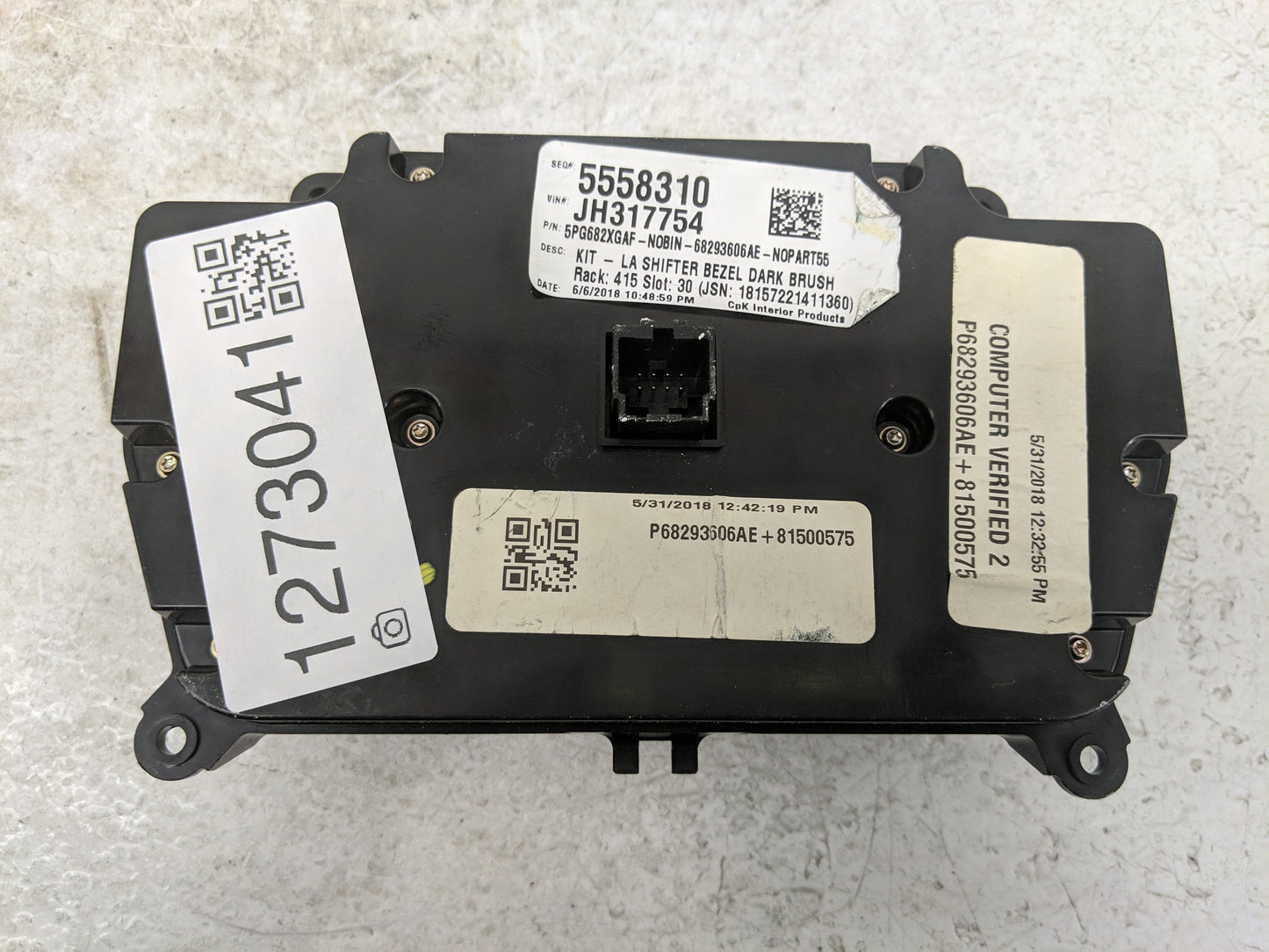 2017-2018 Dodge Challenger Climate Control Module Temperature AC/Heater Replacement P/N:2220250 Fits Fits 2017 2018 OEM Used