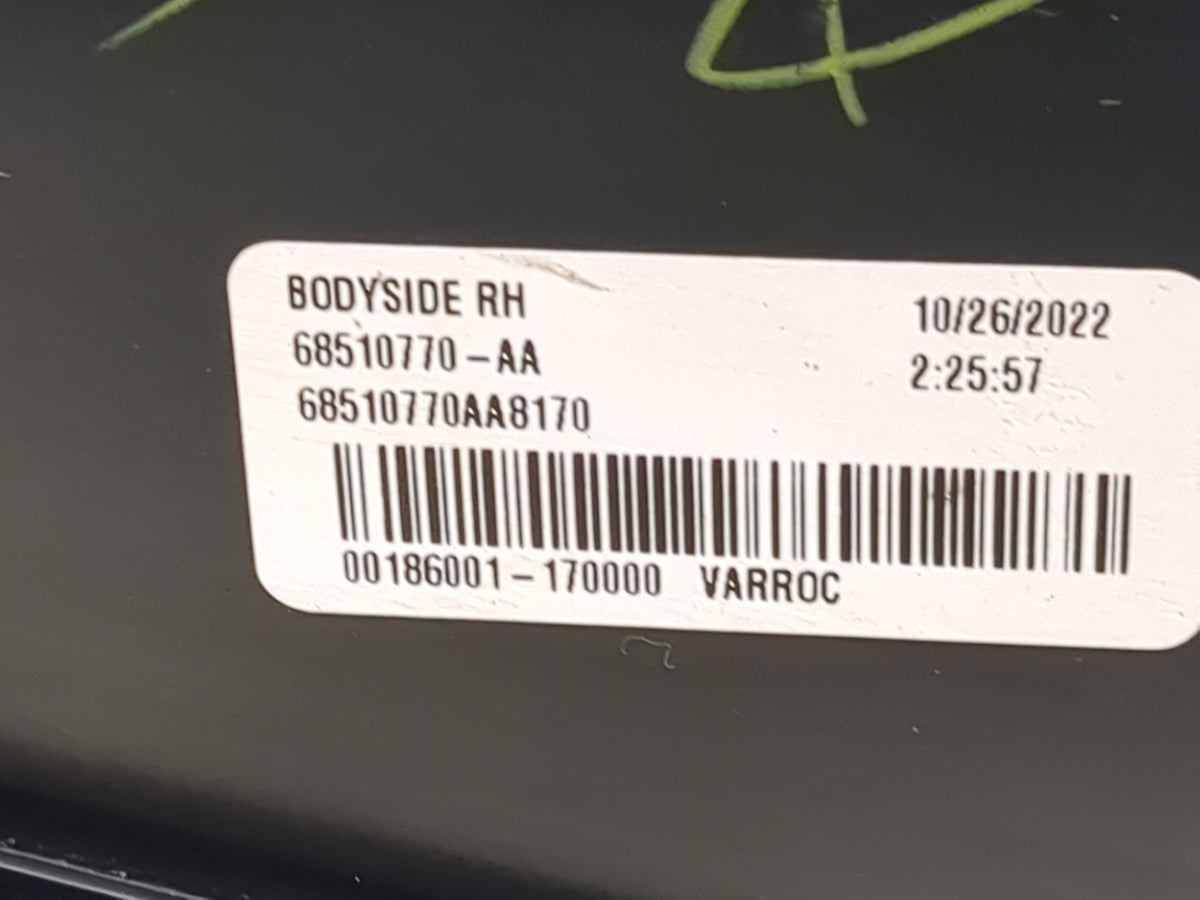 2015 Dodge Challenger Passenger Right Side Deck Lid Mounted Tail Light - Oemusedautoparts1.com
