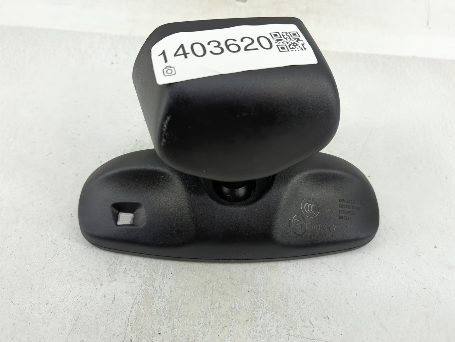 2017-2018 Dodge Durango Interior Rear View Mirror Replacement OEM Fits Fits 2017 2018 OEM Used Auto Parts - Oemusedautoparts