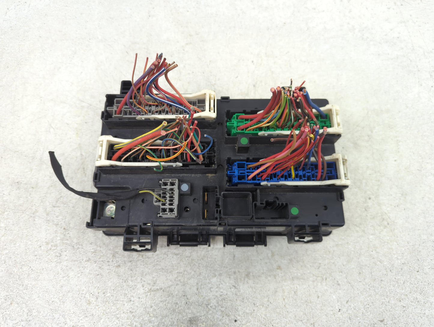 2017 Dodge Durango Fusebox Fuse Box Panel Relay Module P/N:7140-1980-30 Fits OEM Used Auto Parts - Oemusedautoparts1.com