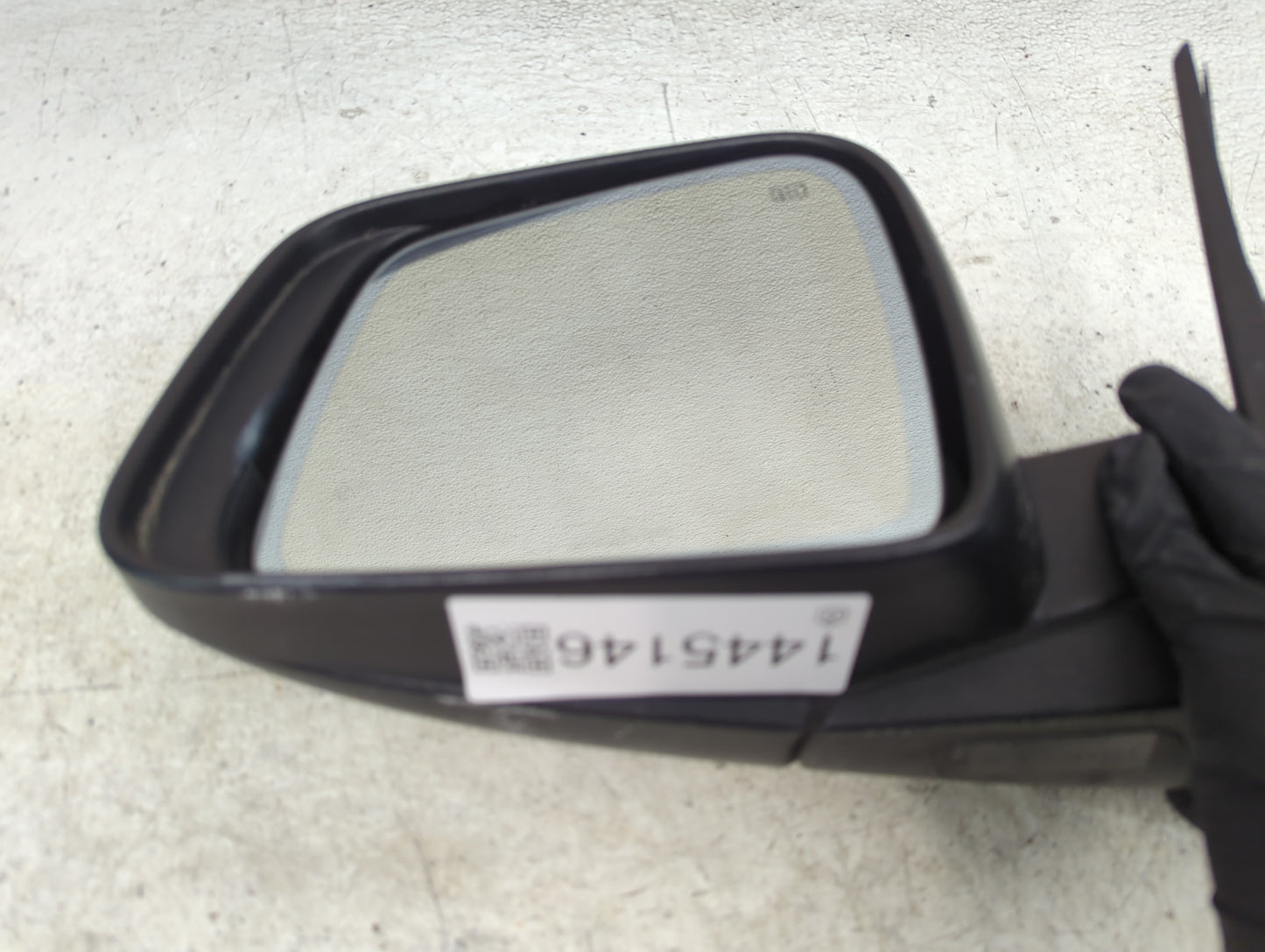2011-2021 Dodge Durango Driver Side View Mirror - Left Door Mirror OEM Used - Oemusedautoparts1.com