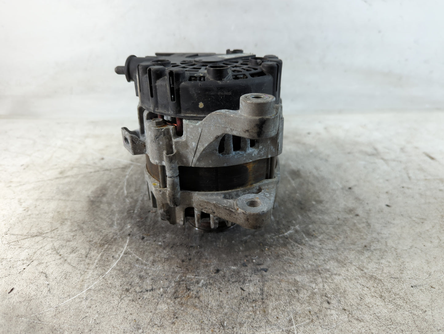 2011-2015 Dodge Durango Alternator Replacement Generator Charging Assembly Engine OEM P/N:37300-2SGD1 2723062 Fits OEM Used