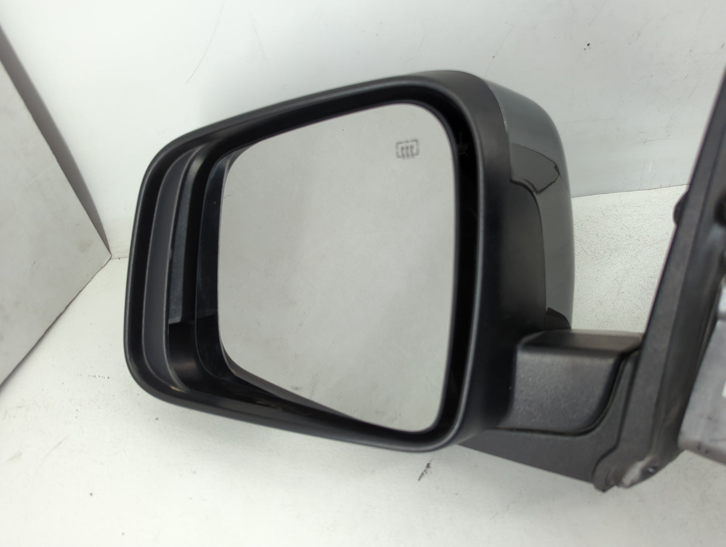 2011-2022 Dodge Durango Driver Side View Mirror - Left Door Mirror OEM Used - Oemusedautoparts1.com