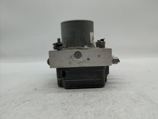 2015-2018 Dodge Grand Caravan ABS Pump Control Module Replacement P/N:P68183803AC 68183803AC Fits Fits 2015 2016 2017 2018 OEM Used Auto Parts