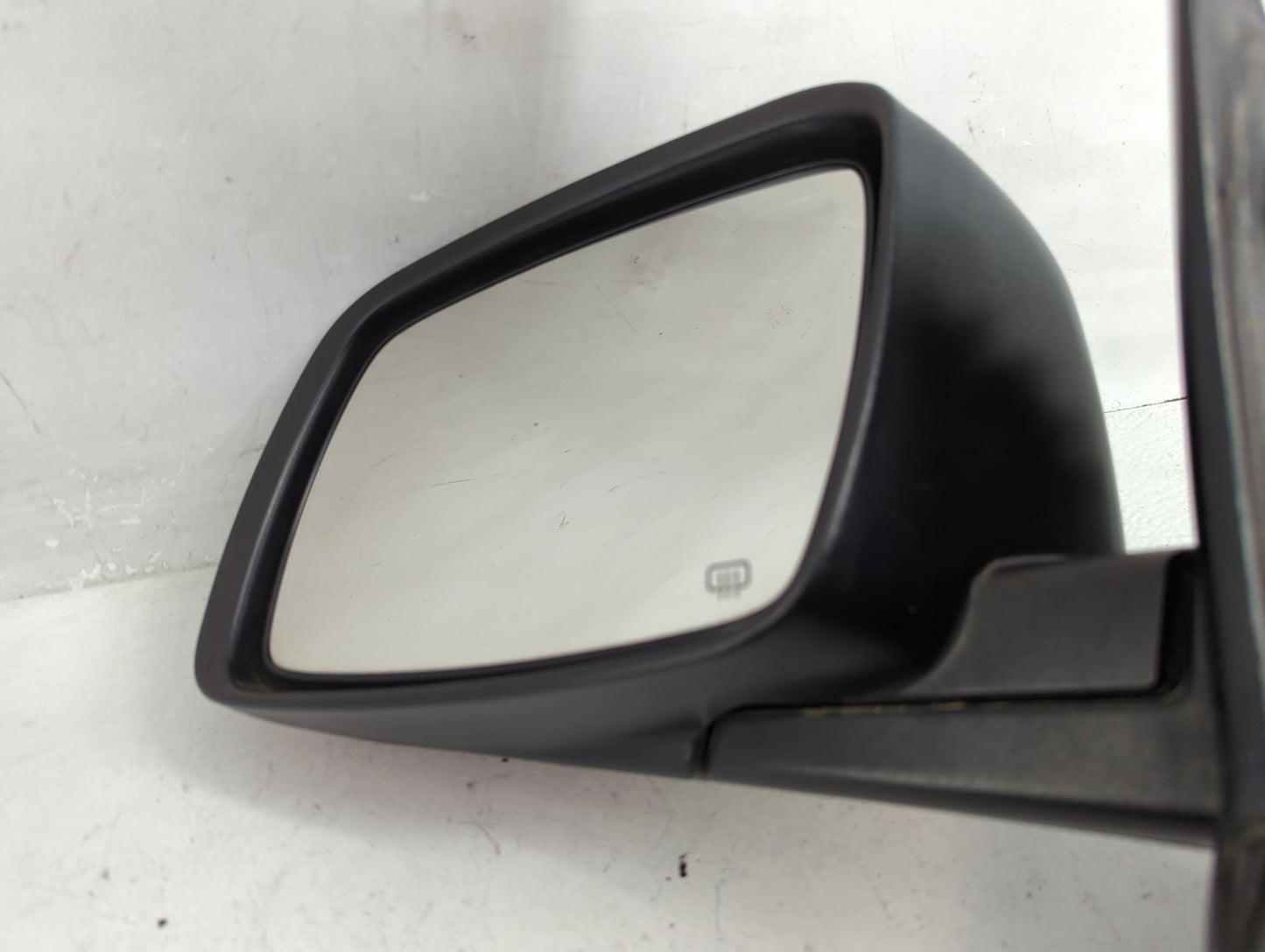 2017 Dodge Journey Driver Side View Mirror - Left Door Mirror OEM Used - Oemusedautoparts1.com