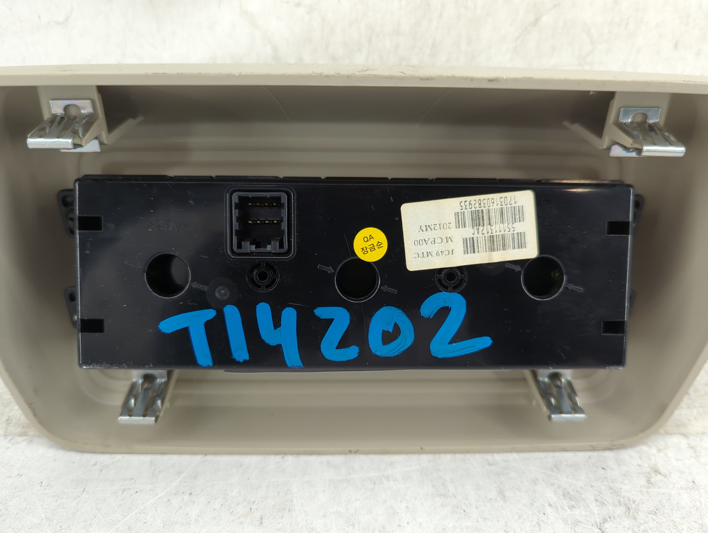 2011-2020 Dodge Journey Climate Control Module Temperature AC/Heater Replacement P/N:55111312AC Fits OEM Used Auto Parts - O