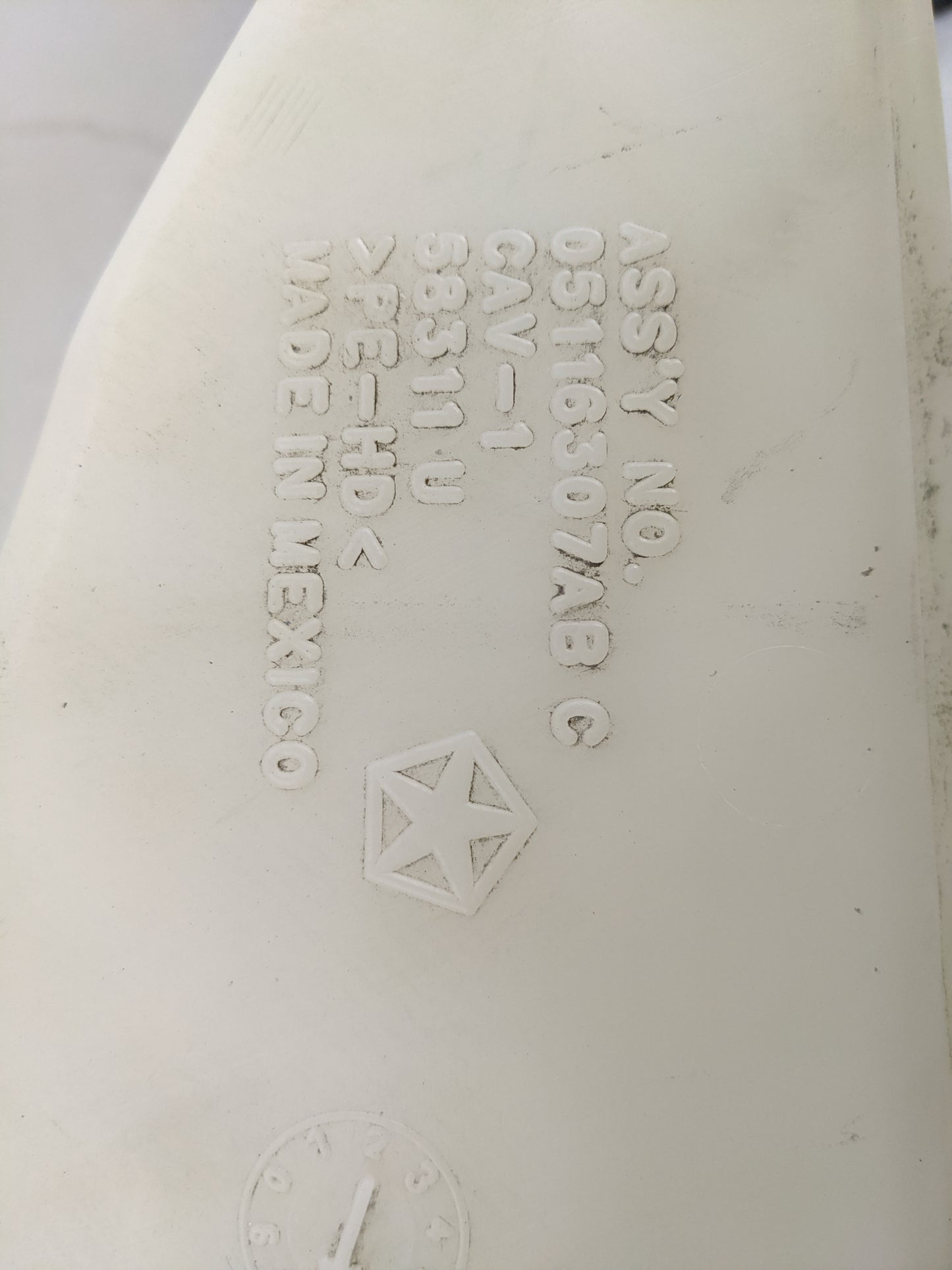 2017 Dodge Journey Windshield Washer Fluid Reservoir Bottle Oem 1476980 - Oemusedautoparts1.com