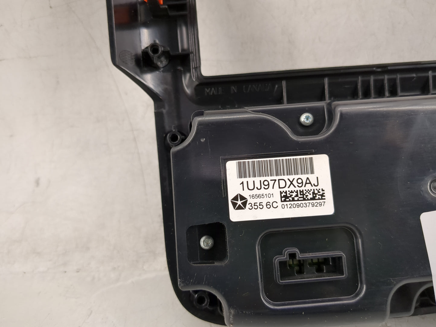 2017 Dodge Ram 1500 Climate Control Module Temperature AC/Heater Replacement P/N:1UJ97DX9AJ Fits OEM Used Auto Parts - Oemus
