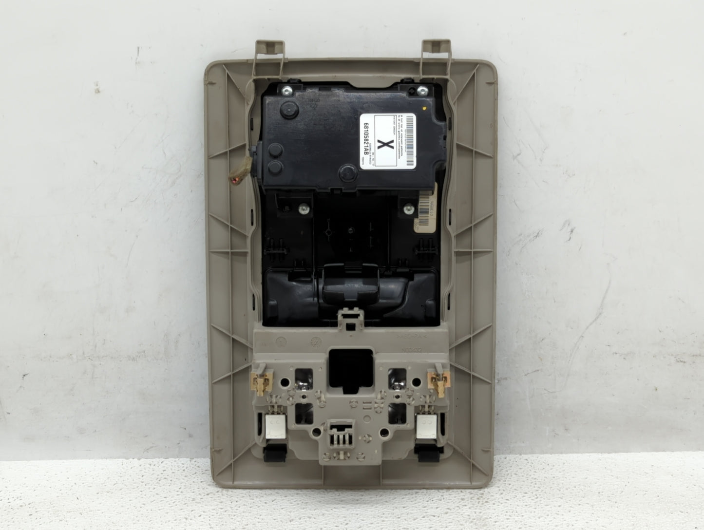 2017 Dodge Ram 2500 Center Floor Console P/N:68105821AB Fits Fits 2013 2014 2015 2016 2018 OEM Used Auto Parts - Oemusedauto