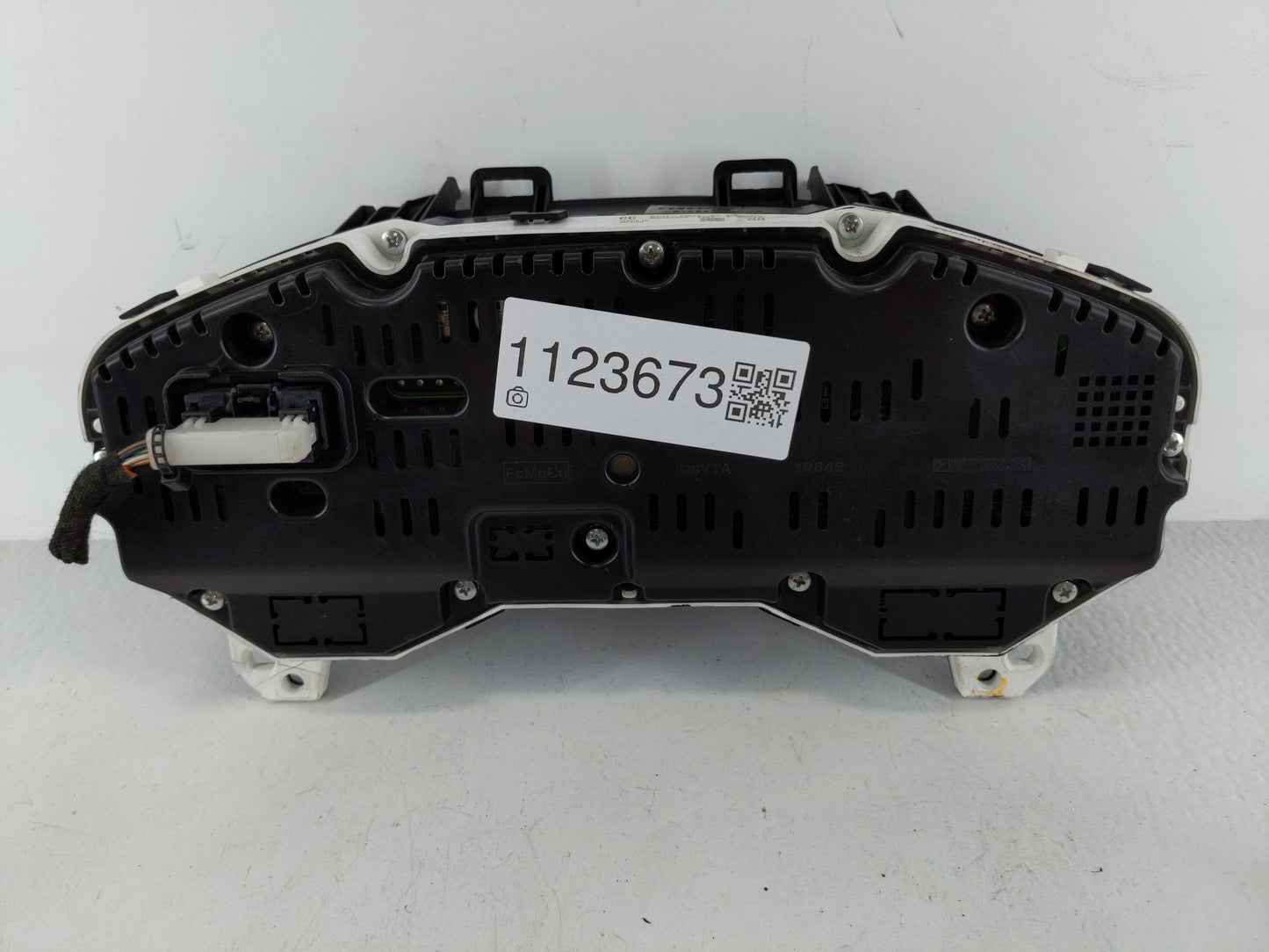 2016-2018 Ford Edge Instrument Cluster Speedometer Gauges P/N:GT4T-10849-CC Fits Fits 2016 2017 2018 OEM Used Auto Parts - O