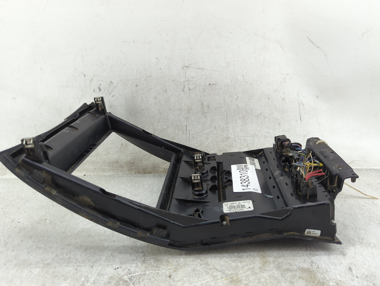 2015-2018 Ford Edge Radio AM FM Cd Player Receiver Replacement P/N:FT4T-18E245-BP Fits Fits 2015 2016 2017 2018 OEM Used Aut