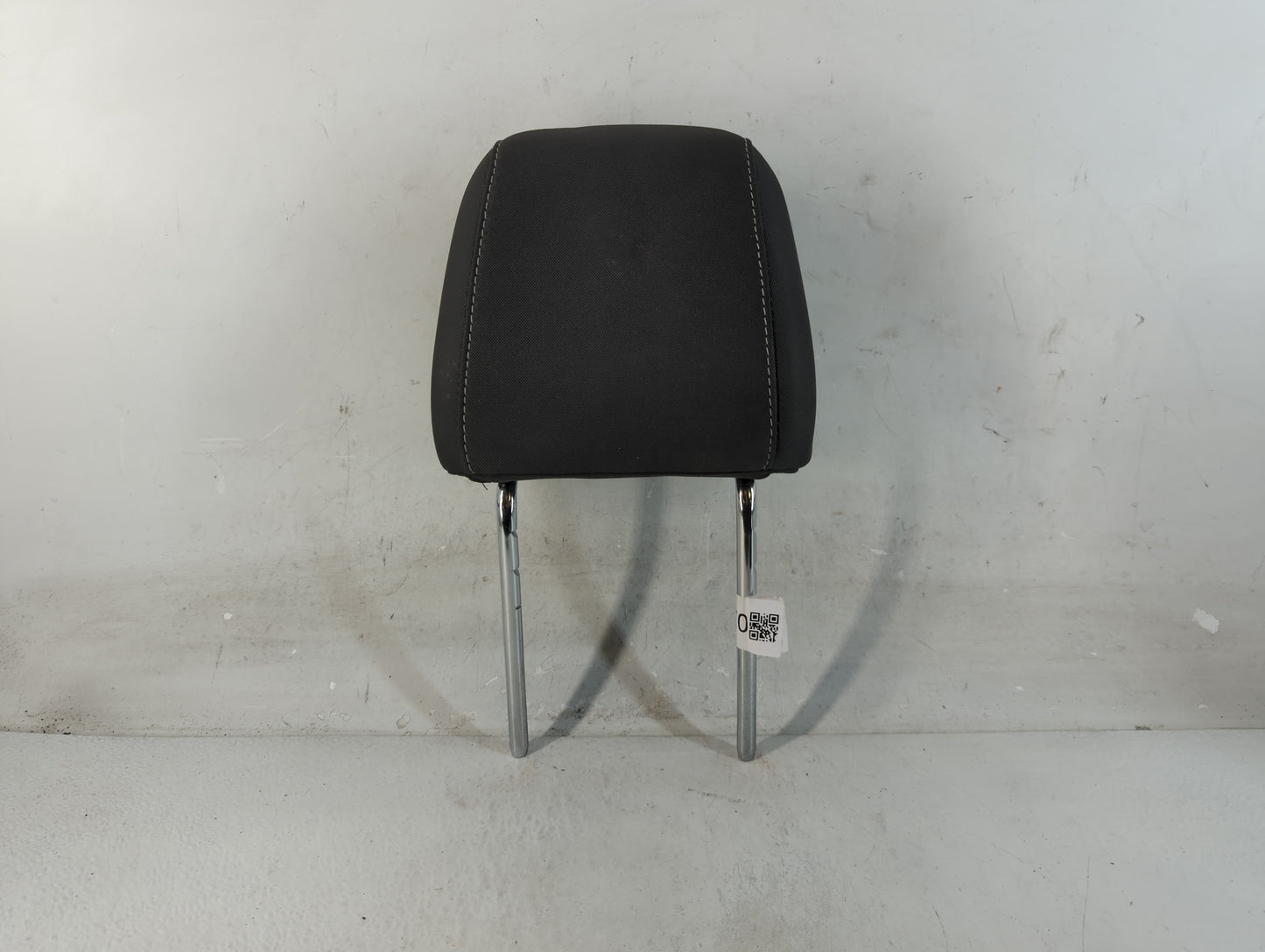 2016-2019 Ford Escape Headrest Head Rest Front Driver Passenger Seat Fits Fits 2016 2017 2018 2019 OEM Used Auto Parts - Oem