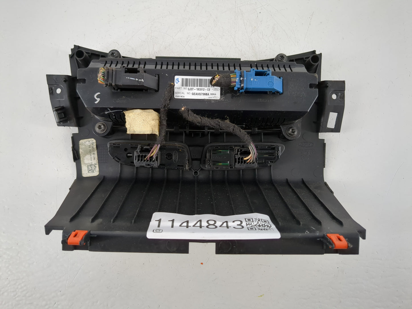 2017 Ford Escape Climate Control Module Temperature AC/Heater Replacement P/N:GJ5T-18C612-CE Fits OEM Used Auto Parts - Oemu