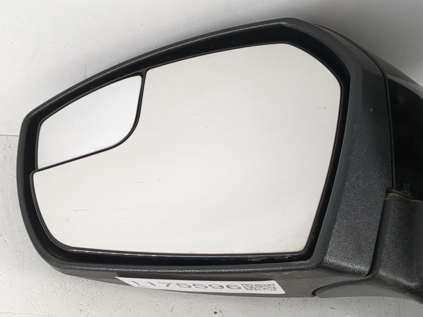 2017-2019 Ford Escape Driver Side View Mirror - Left Door Mirror OEM Used - Oemusedautoparts1.com