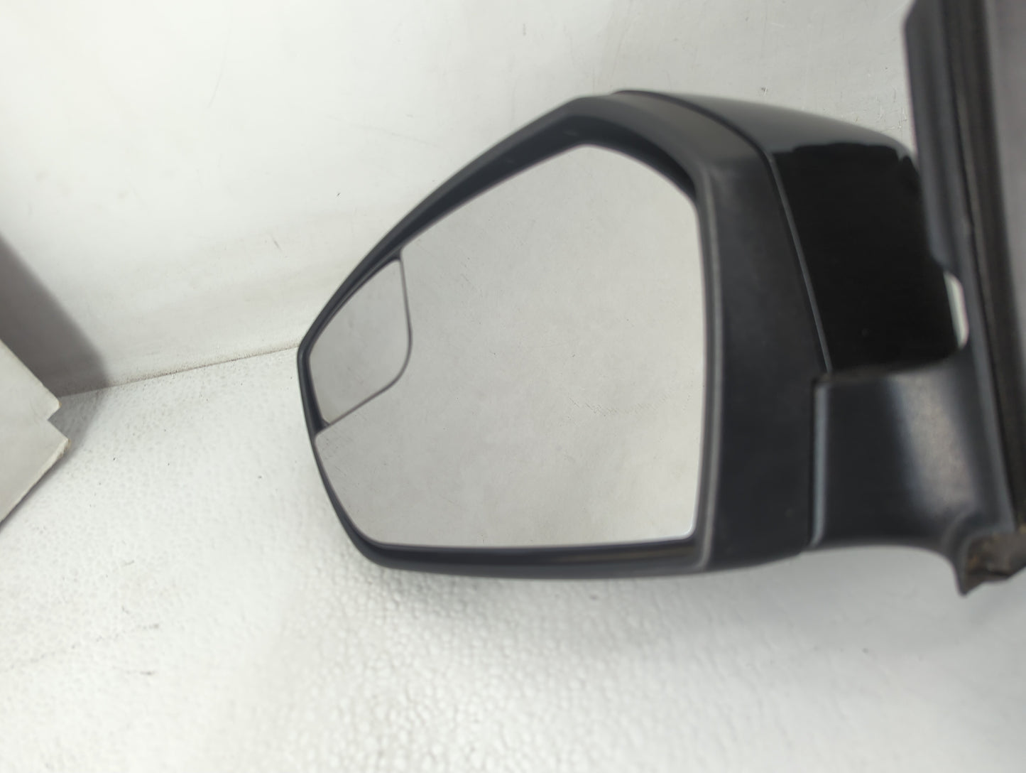 2017-2019 Ford Escape Driver Side View Mirror - Left Door Mirror OEM Used - Oemusedautoparts1.com