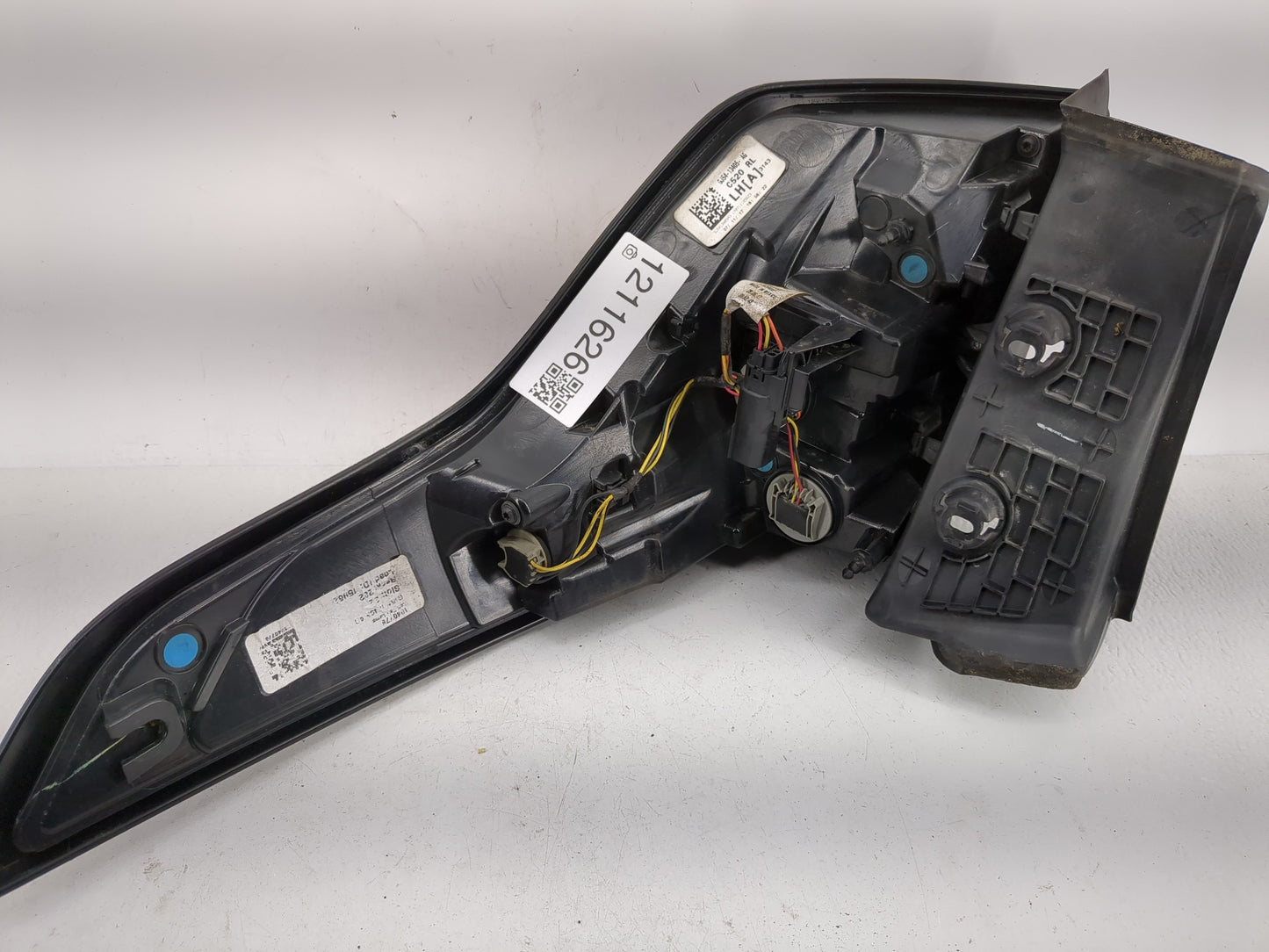 2017-2018 Ford Escape Tail Light Assembly Driver Left OEM P/N:GJ54-13405-AG Fits Fits 2017 2018 OEM Used Auto Parts - Oemuse