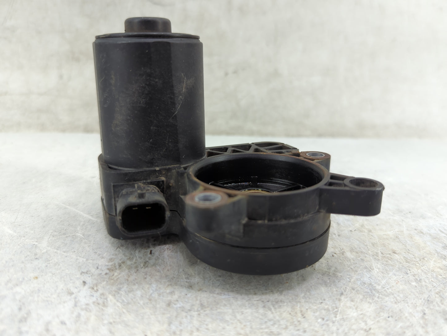 2017-2019 Ford Escape Rear Passenger Right Brake Caliper 1219981 - Oemusedautoparts1.com