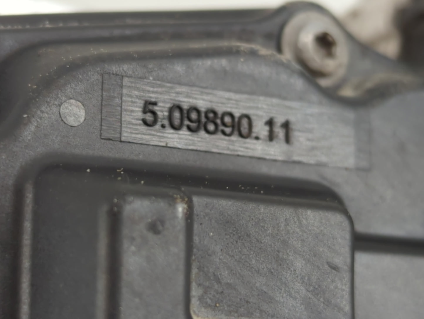 2017-2019 Ford Escape Throttle Body P/N:5 09890 11 DS7G-9F991-BB Fits Fits 2014 2015 2016 2017 2018 2019 2020 OEM Used Auto