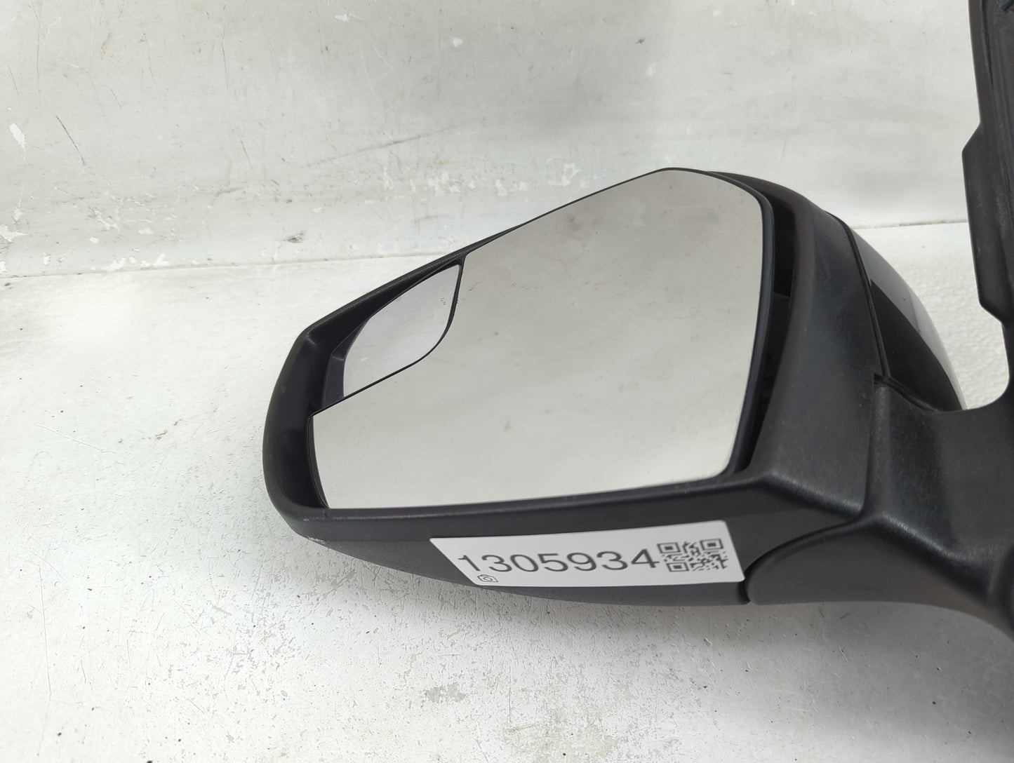 2017-2019 Ford Escape Driver Side View Mirror - Left Door Mirror OEM Used - Oemusedautoparts1.com