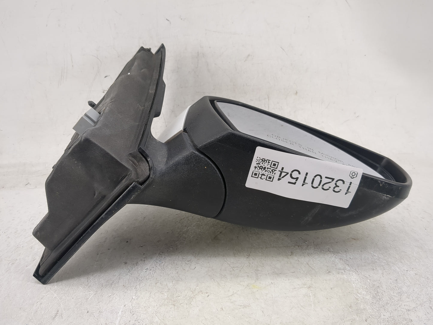 2017-2019 Ford Escape Passenger Side View Mirror - Right Door Mirror OEM Used - Oemusedautoparts1.com
