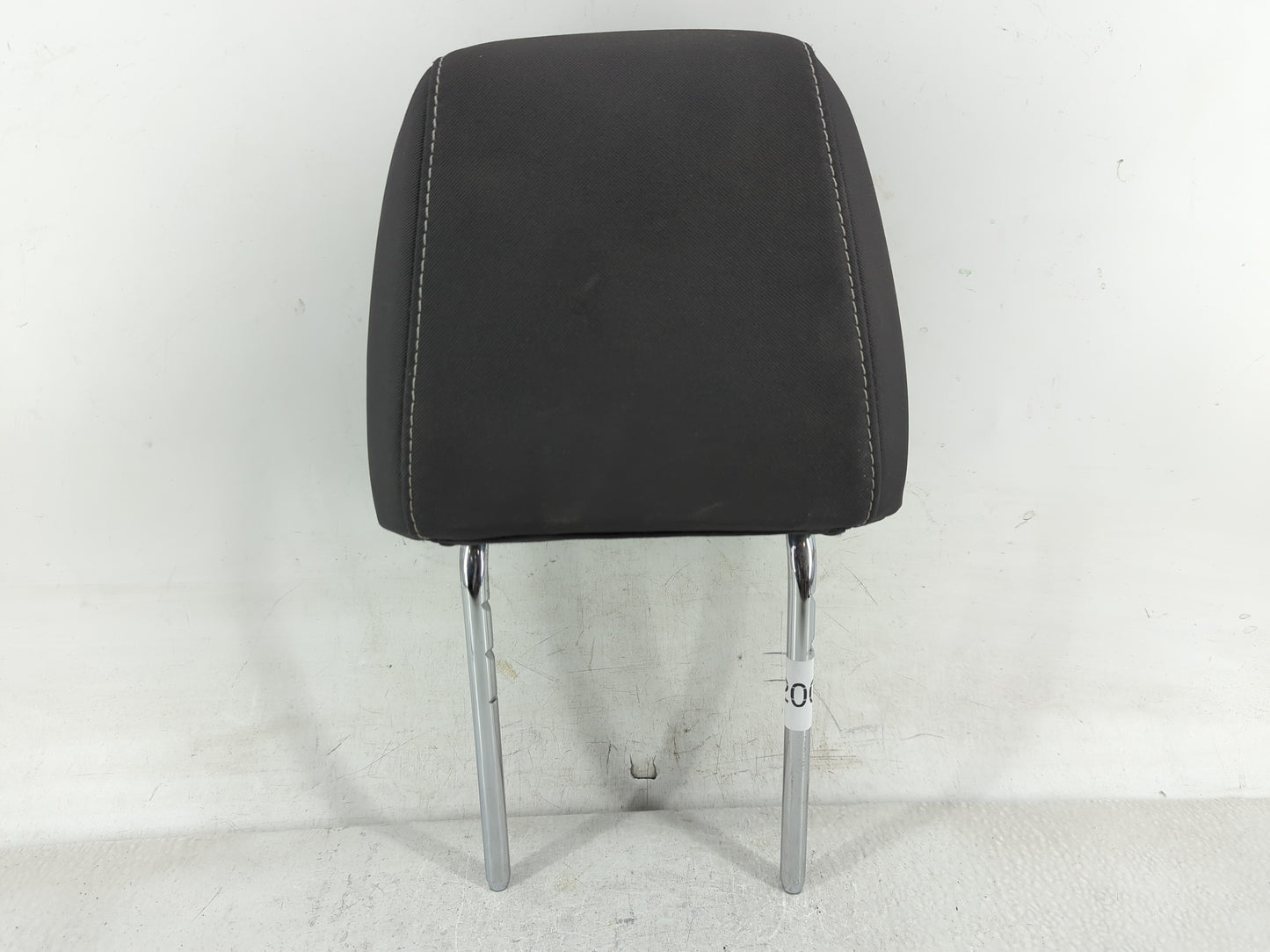 2016-2019 Ford Escape Headrest Head Rest Front Driver Passenger Seat - Oemusedautoparts1.com