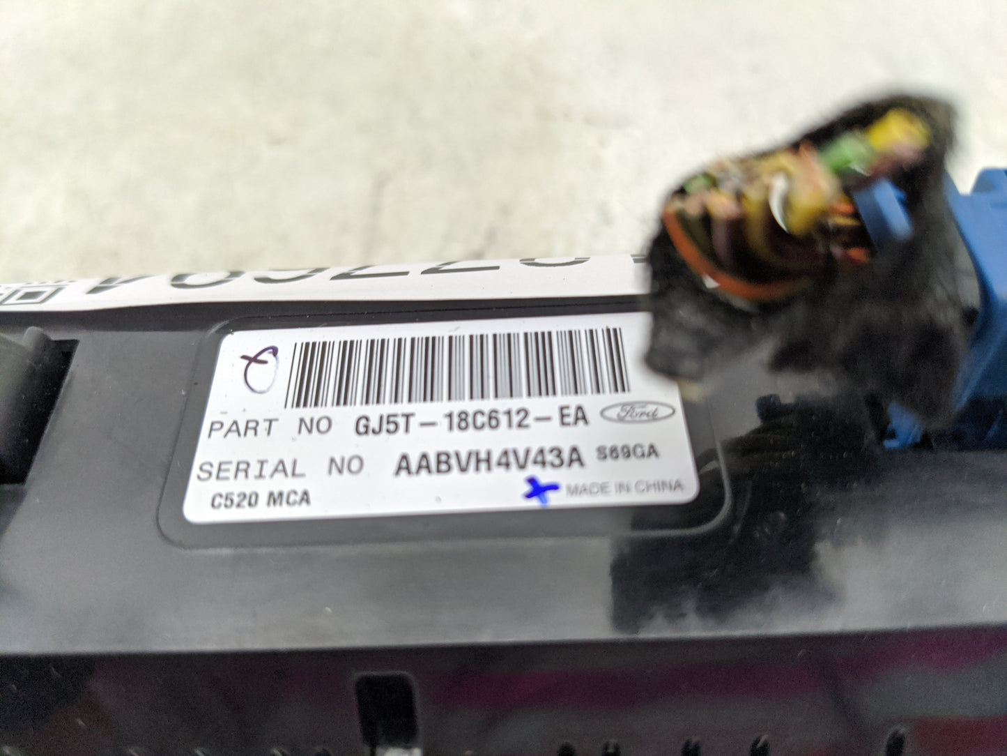 2017 Ford Escape Climate Control Module Temperature AC/Heater Replacement P/N:GJ5T-18C612-EA Fits OEM Used Auto Parts - Oemu