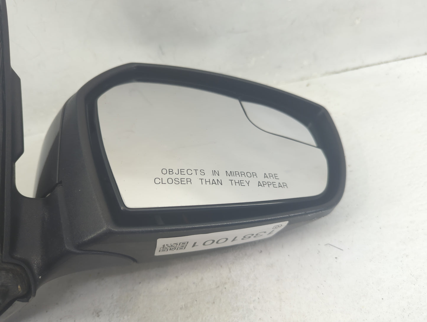 2017-2019 Ford Escape Passenger Side View Mirror - Right Door Mirror OEM Used - Oemusedautoparts1.com