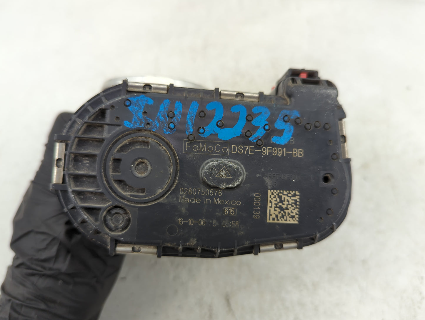 2017-2019 Ford Escape Throttle Body P/N:0280750576 DS7E-9F991-BB Fits Fits 2014 2015 2016 2017 2018 2019 2020 2021 2022 OEM