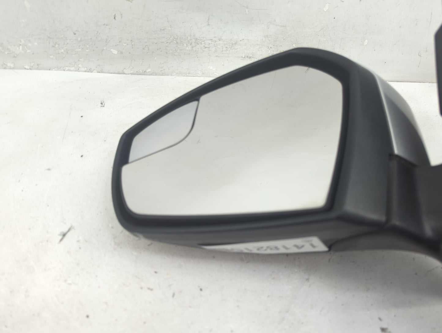 2017-2019 Ford Escape Driver Side View Mirror - Left Door Mirror OEM Used - Oemusedautoparts1.com