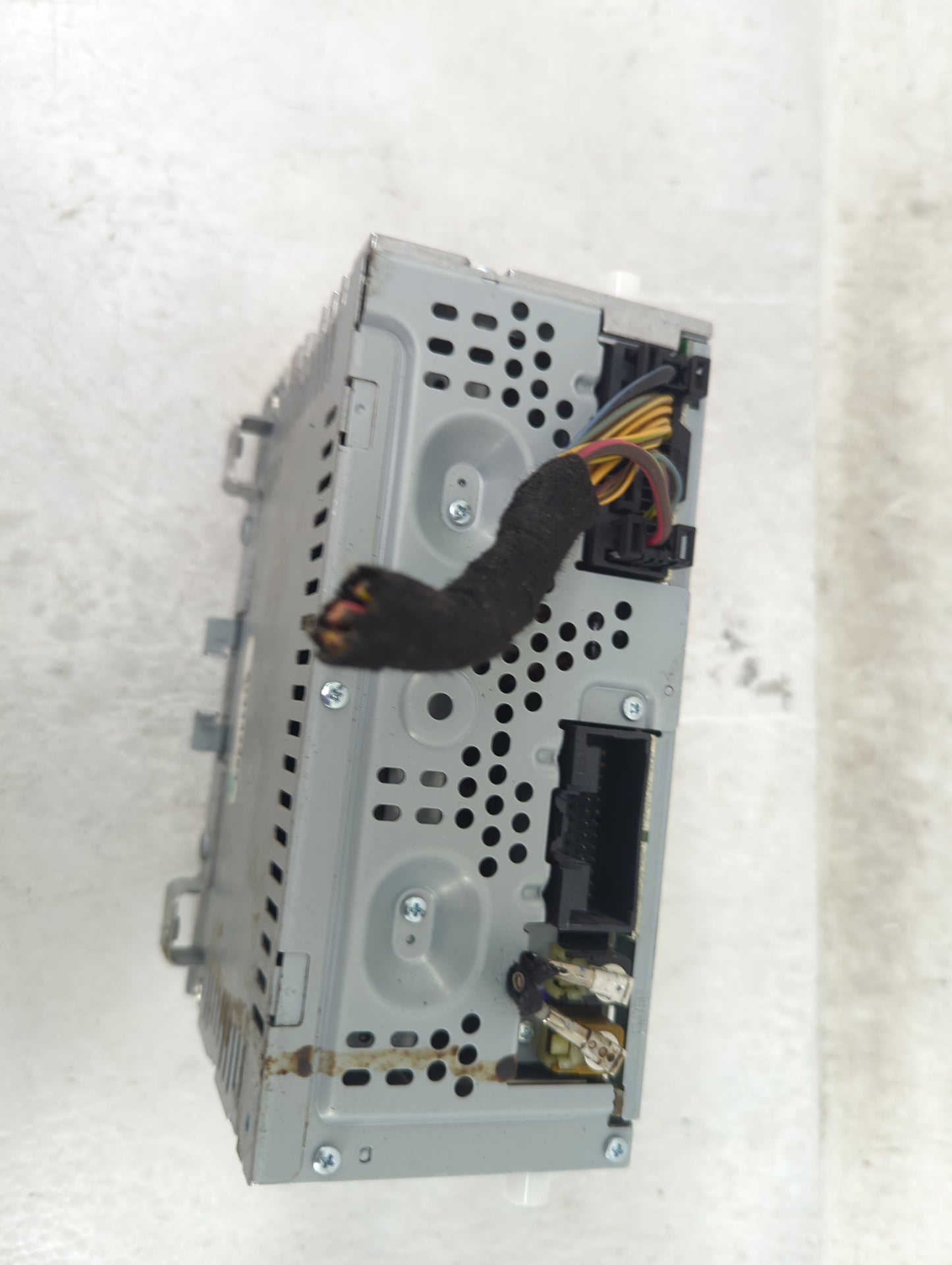 2015-2019 Ford Escape Radio AM FM Cd Player Receiver Replacement Fits Fits 2015 2016 2017 2018 2019 OEM Used Auto Parts - Oe